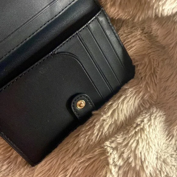 Kate Spade Black Flower Mini wallet - Picture 7 of 8